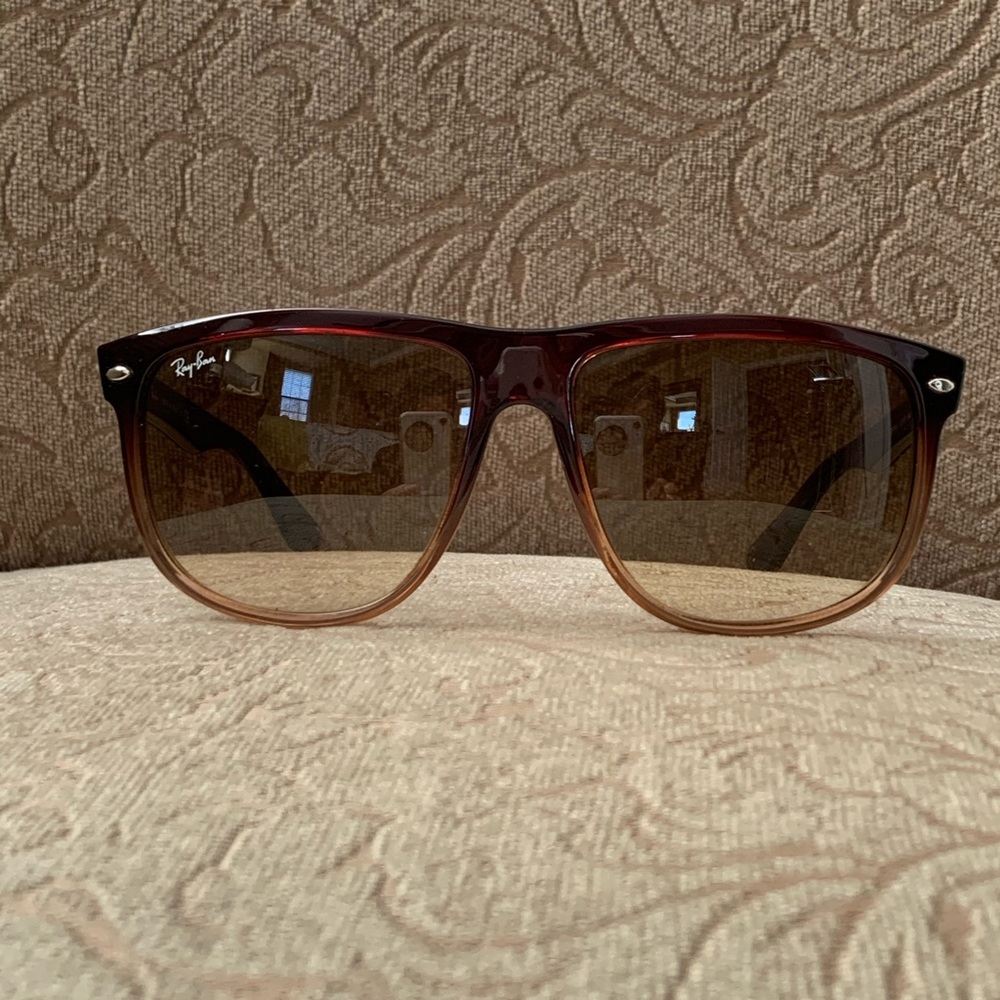 Ray Ban RB4147